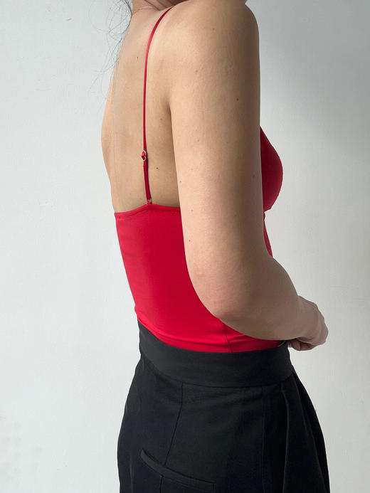 LOAM｜重塑 环保网纱长吊带上衣  [ 水光白 / 烟熏黑 / 象牙肤 / 晴空蓝 / 浓咖棕 ] 商品图10