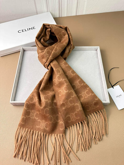 秋冬特惠💰260 赛琳围巾 今年新款【CL标志羊绒长巾】男女同款双面提花围巾，一改往日的简约风，采用复古风格 商品图7