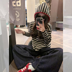 <曾小咸推荐> 黑色条纹连帽毛衣