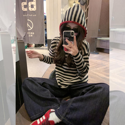 <曾小咸推荐> 黑色条纹连帽毛衣 商品图0