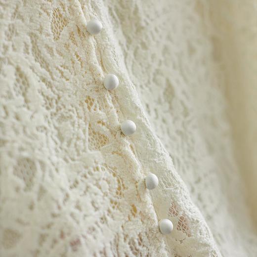 【高货wl】全新升级【铂金会员266/天猫359/差价93】(02416) 洛诗琳法式优雅温柔2025春季新款精致V领气质蕾丝衬衫女 商品图3