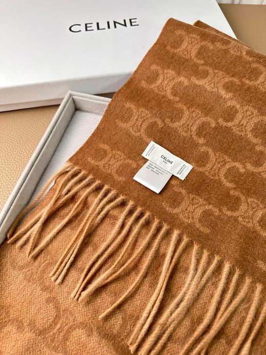 秋冬特惠💰260 赛琳围巾 今年新款【CL标志羊绒长巾】男女同款双面提花围巾，一改往日的简约风，采用复古风格 商品图5