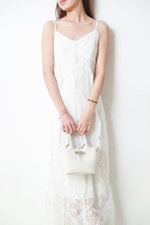 女神竹节扣包一枚，出口法国。盐田港渠道の牛皮革单肩包A122886 商品图13