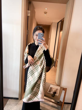 秋冬特惠💰150 巴宝莉围巾 女神及日常都非常好搭配的款