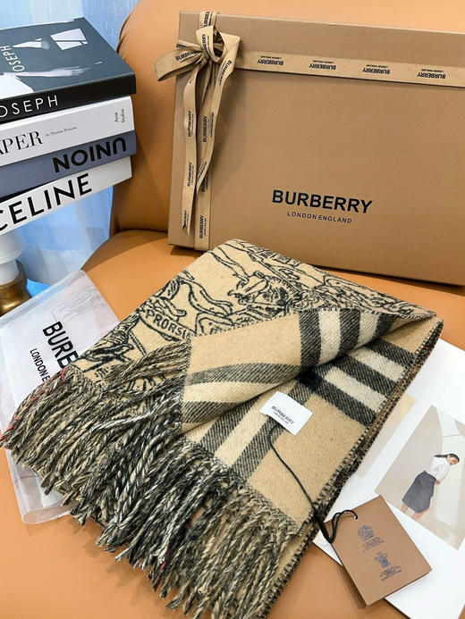 秋冬特惠💰320 巴宝莉围巾 Bur马术骑士双面披肩，各种好看 商品图3