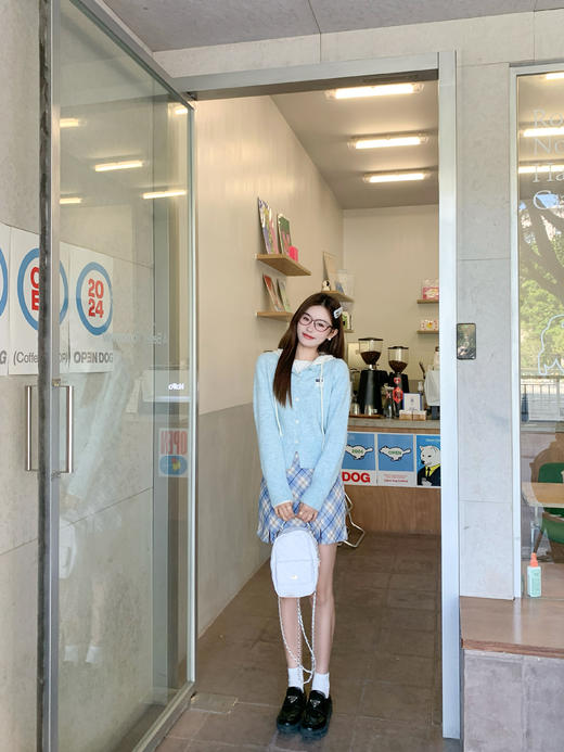 <曾小咸推荐>气质甜美baby蓝连帽短款毛衣开衫 商品图6