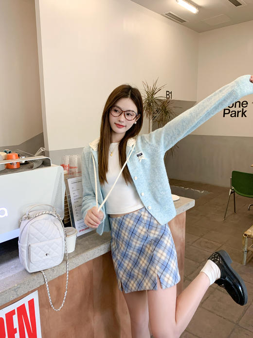 <曾小咸推荐>气质甜美baby蓝连帽短款毛衣开衫 商品图4