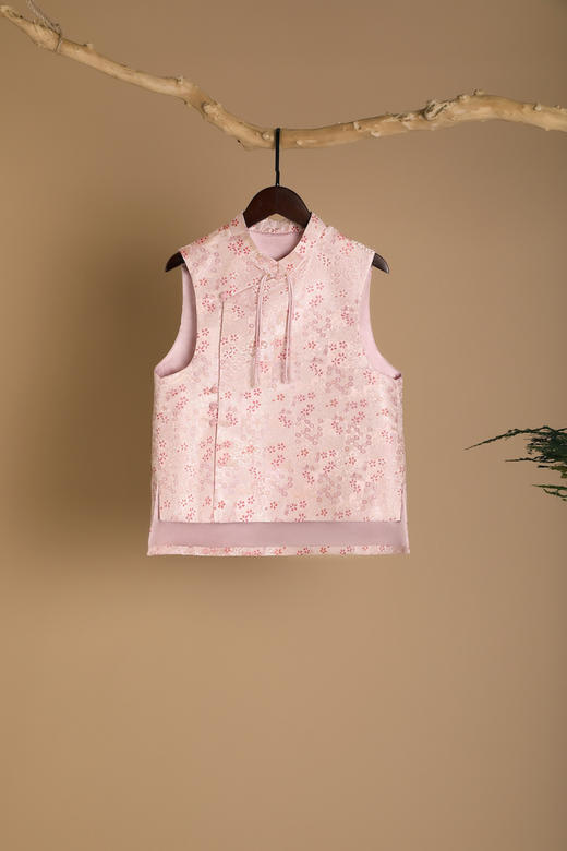 落樱缤纷提花马甲 商品图0