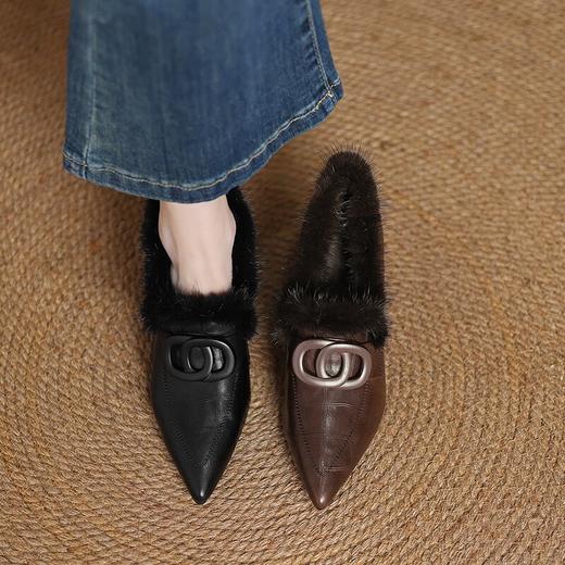 【预售5天】气质尖头粗跟深口单鞋，领口毛毛鞋时尚压花牛皮貂毛一脚蹬小皮鞋HCYYHD&5721 商品图3