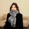 【显气质❗️高级感长款围巾】舒适保暖，优雅高贵，女简约黑白字母大披肩办公室防风伴手礼物 商品缩略图2