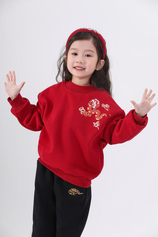 🐍蛇年生肖年服倒计时啦❗️🔥宝贝的新年卫衣来添好运【RARMOELL拉慕儿蛇年生肖年服】❗️ 每年一到冬季就莫名的喜欢红色💕，大概是新年的氛围到这了 红红火火 商品图4