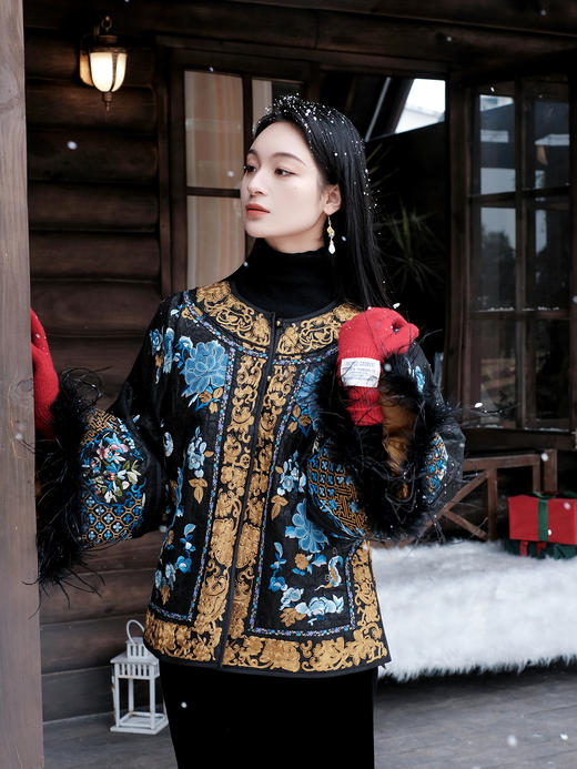 盛唐牡丹| 福寿牡丹三蓝盘金手推绣外套-低领款 商品图1