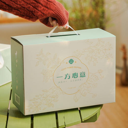 年货礼盒 | 一方云拾食光大礼盒 话梅/饼干/糖果/果干/人气零食组合装 3款礼盒任选 商品图5