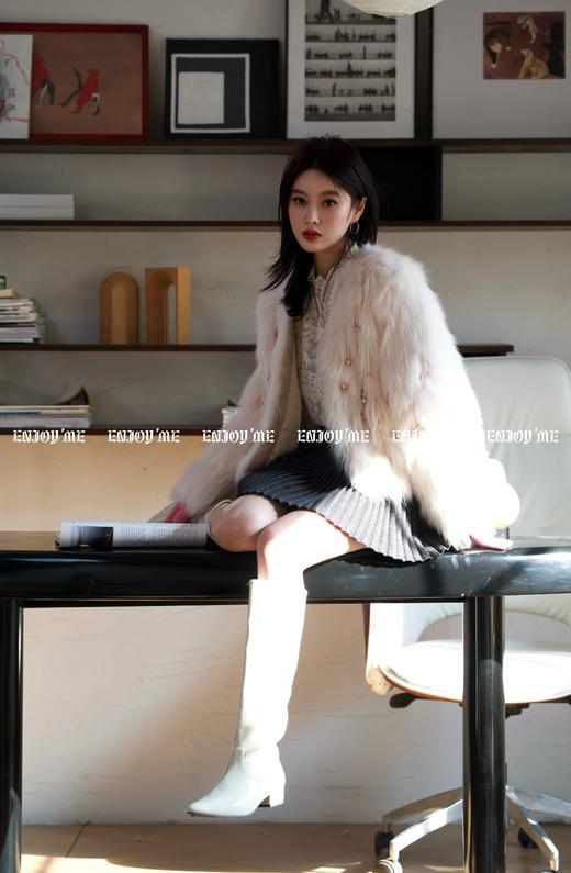 【门店同款】ENJOY冬季“福”贵汀花语皮草外套 160644294 商品图3