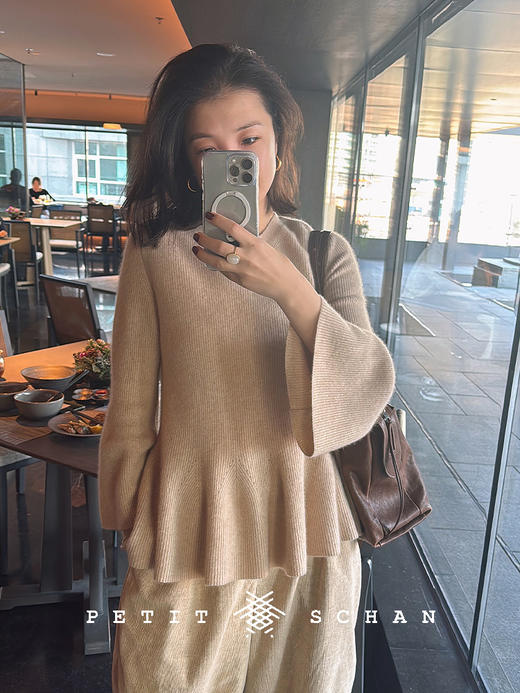 PETIT SCHAN小闪 CLO#700 Flying sleeves 衣袂翩翩 纯山羊绒荷叶边针织娃娃衫 商品图3