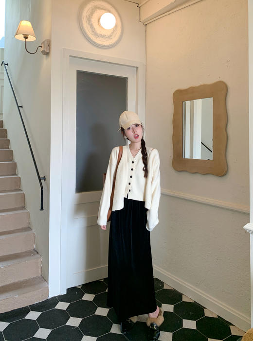 <曾小咸推荐>韩版气质V领毛织马甲背心开衫两件套 日常209.99 立减100 秒杀109.99！！ 商品图10