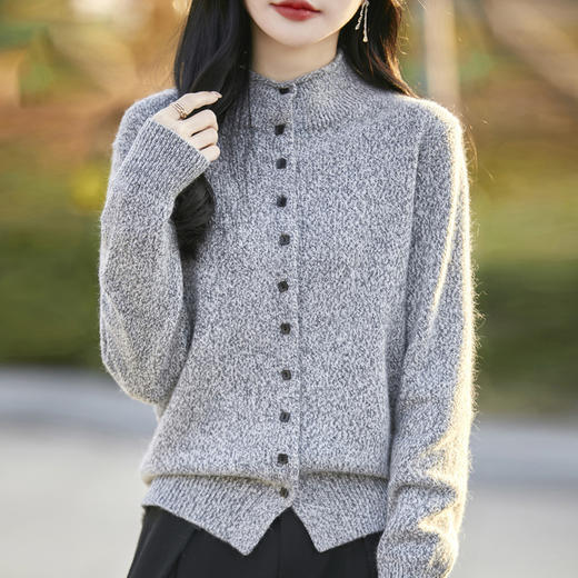 QHJY-JY8207亲肤绒7针加厚花纱开衫毛衣女25春秋新款韩系软糯针织衫外套上衣 商品图0