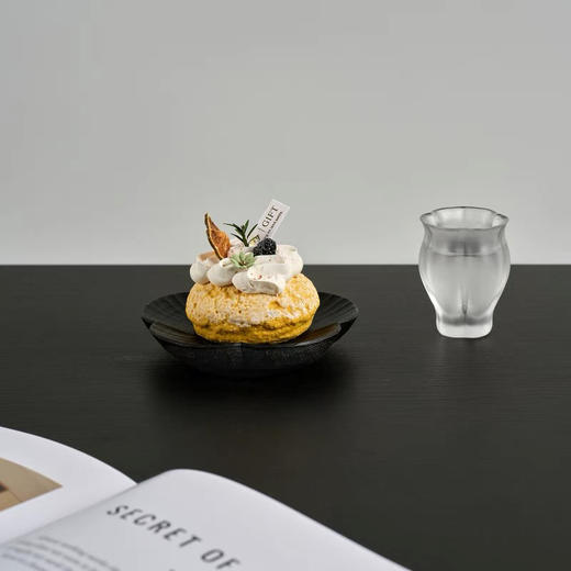 手作木器 五瓣花碟 北美黑胡桃木 整木手工雕刻大漆 商品图0