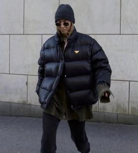 特价不退换  重磅！无补！pr2穿面包服羽绒   马甲袖子可拆卸