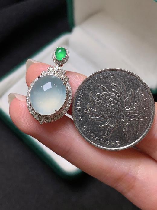 蛋面翡翠吊坠 商品图3