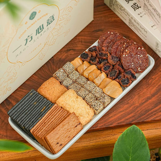 年货礼盒 | 一方云拾食光大礼盒 话梅/饼干/糖果/果干/人气零食组合装 3款礼盒任选 商品图12