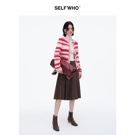 SELFWHO绵羊毛混纺新年红色条纹针织开衫女2025春季新款慵懒上衣 商品图2