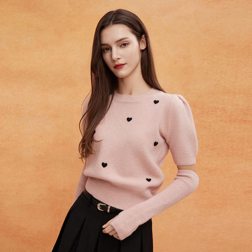 QE639斯尔丽2025春季新款节庆提花小爱心显瘦短袖配袖套时尚针织上衣 商品图2