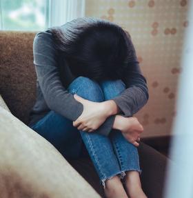  激素是如何“硬控”冬天情绪的？ 