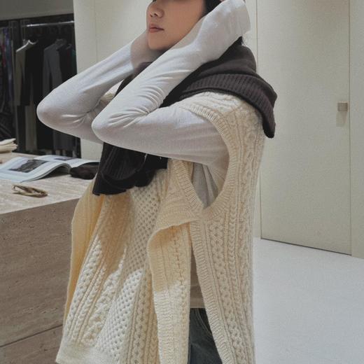 顺丰包邮32847洛诗琳韩系慵懒风100羊毛麻花侧开衩马甲毛衣58146 商品图0