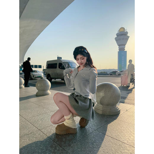 清仓捡漏 LINCHAOZHANG 【伯克利校花】LH240132 针织开衫LQ240402 伞摆半裙 商品图3