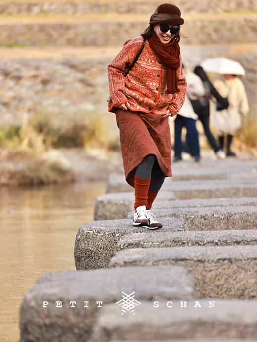 PETIT SCHAN小闪 ACC#032 impression 底色 羊绒小圈纱绢丝手工染色护膝袜套 商品图3