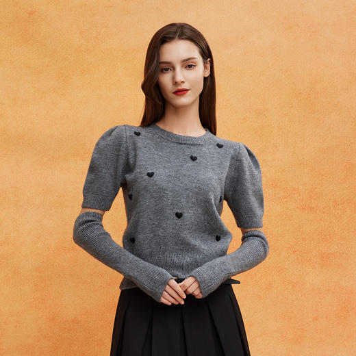 QE639斯尔丽2025春季新款节庆提花小爱心显瘦短袖配袖套时尚针织上衣 商品图10