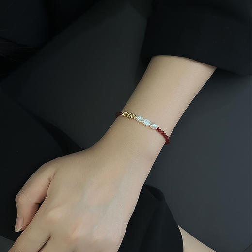 ELOANE GALLERY  落岸Orient系列新年礼物红玛瑙间隔天然巴洛克珍珠碎金红色手链（7天内发货） 商品图3