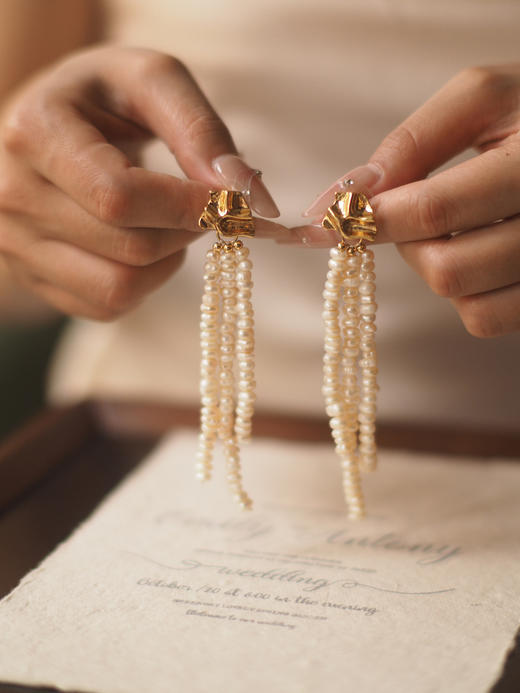 摇曳生姿。白粉紫三色长流苏天然巴洛克珍珠耳环不规则 商品图4