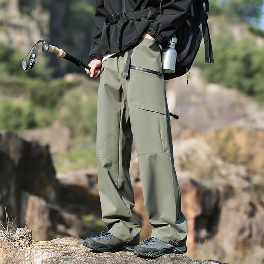 【斯辰唯佳--九合一可拆卸四季山壳裤】外层杜邦特氟龙科技抗寒+里层双面摇粒绒保暖，防水/防油/防污/防风/透气/抗寒/抗皱/耐磨/时尚/百搭、一件顶三件/可穿四季，轻松应对多变天气！ 商品图7
