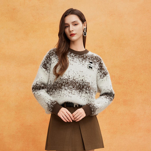 QE631斯尔丽2025春季新款节庆提花廓形显瘦加厚保暖减龄时尚上衣针织衫 商品图0