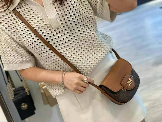 ¥699🉐🇺🇸直邮 MK Reed系列马鞍包小猪包，🔥🔥罗意威即视感‼️🉑️单肩🉑️斜挎～非常实用的小挎包 商品图1