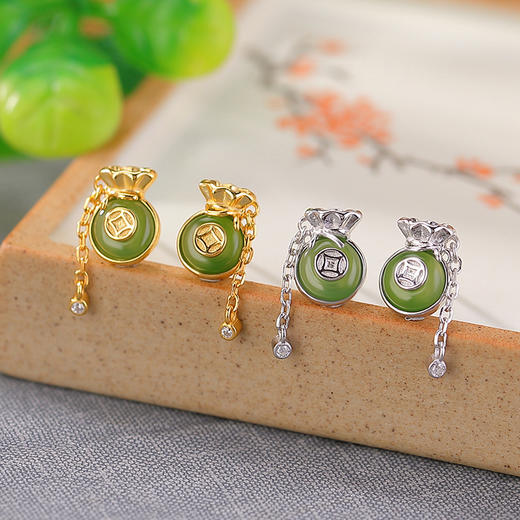 S925纯银镀金和田碧玉福袋铜钱，复古国潮百搭气质文艺银耳钉CW-ED03693 商品图0