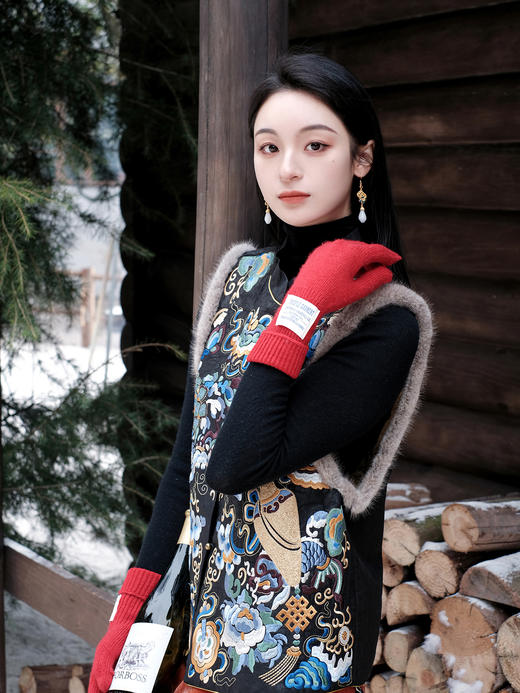 盛唐牡丹|手推苗绣水貂夹棉马甲 商品图7