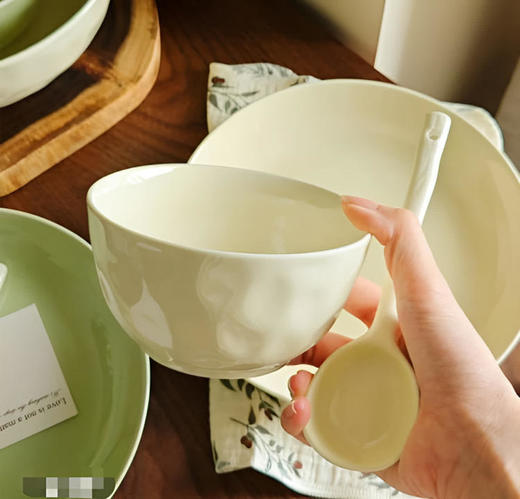 Higoo·嗨购 轻奢极简碗盘系列 8.5英寸中古浮雕餐盘/4.7英寸法式浮雕碗套装/8英寸纯色陶瓷汤碗面碗 商品图8