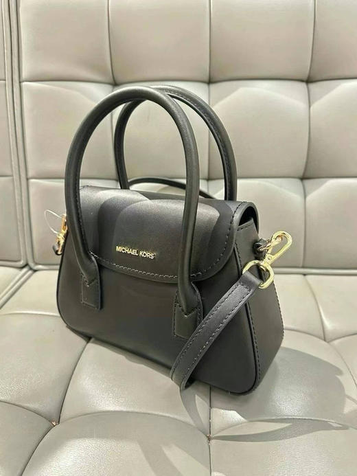 ¥699🉐MK秋季新款Katya系列！小号 斜挎包、保龄球包，太太太可了吧～ 商品图1