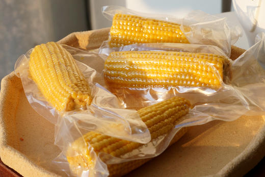 XLJ有机甜糯玉米1箱（220g/穗*8穗） 商品图2