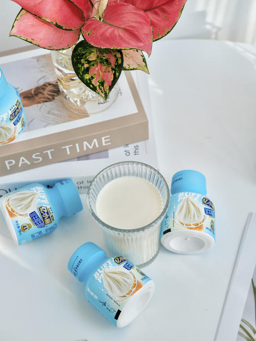 亿小瓶 水牛纯牛奶125ml*8瓶装水牛奶整箱一小瓶童学生早餐纯牛奶 商品图1