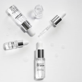 抗衰+极速冰封修复+滋养柔嫩=一瓶搞定！