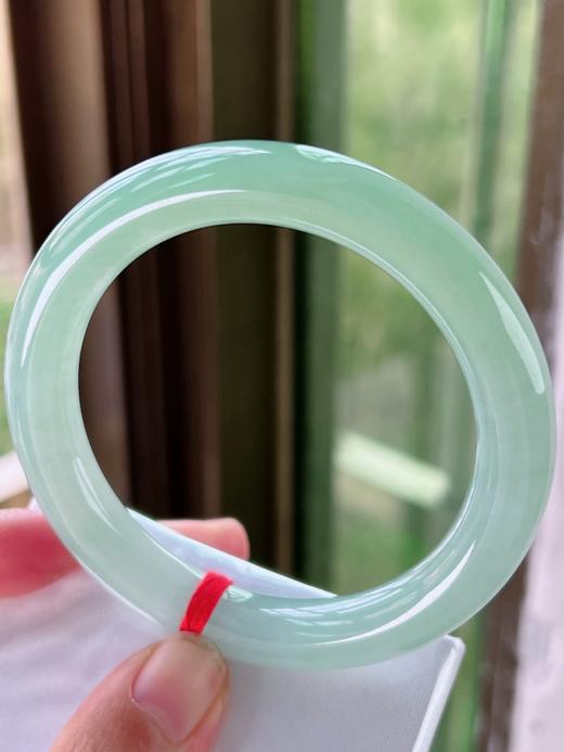 52圆条翡翠手镯 商品图3