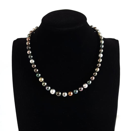 【天然正品】收藏级极强晕彩约8.0-10.8MM混彩黑蝶大溪地海水珍珠项链151224NJM17 现售价：17800 商品图0