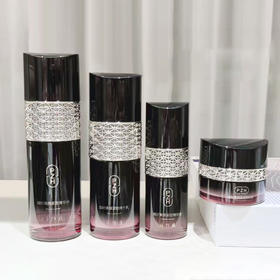 片仔癀凝时大礼包+旅行大礼包（10件套）！