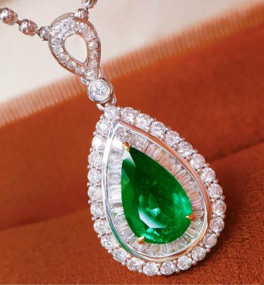 1.58ct刻面祖母绿吊坠 商品图1