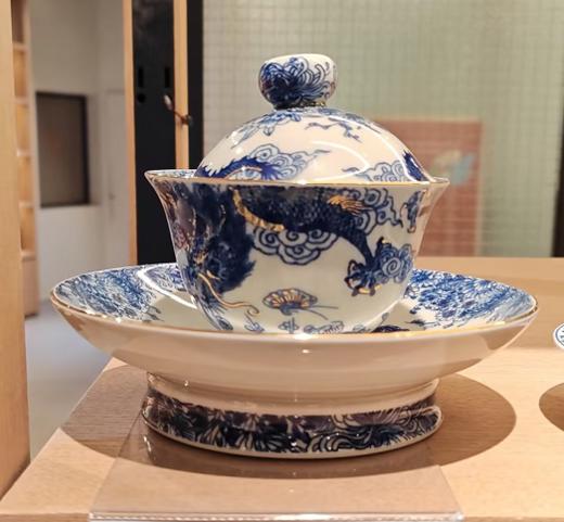 鱼化龙纳福陶瓷茶壶一壶两杯功夫茶具套装家用大容量泡茶壶茶杯成艺-鱼化龙纳福三才盖碗 商品图1