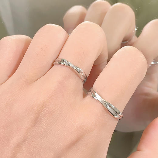 卡蒂罗/KADER 真爱邂逅情侣对戒 莫比乌斯环爱意交织可调节素圈一对 与你共赴爱河钟爱久久手饰 礼盒圣诞 商品图6